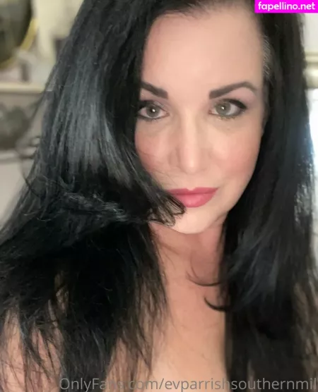 Evparrishsouthernmil OnlyFans Thumbnail #D7S6064n6C