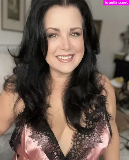 Evparrishsouthernmil OnlyFans Thumbnail #IKv6E4Lq5n