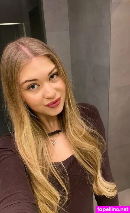 Evy Barbie OnlyFans Thumbnail #eCSi8blmz9