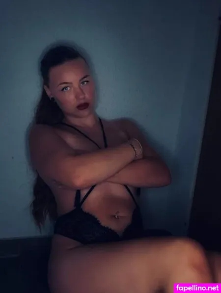 Evyjtz22 OnlyFans Thumbnail #CZZK4XpO90