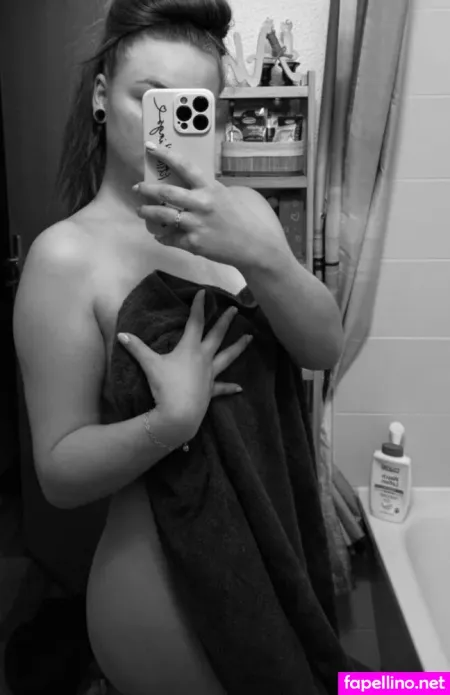 Evyjtz22 OnlyFans Thumbnail #qnB8NIvDgF