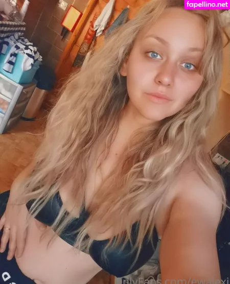 Ewalexi OnlyFans Thumbnail #YBPcVt3kw9