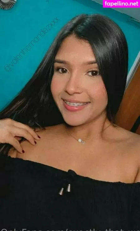 Exactly That Woman OnlyFans Thumbnail #WxpKusCbyE