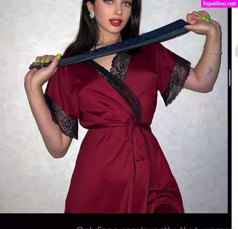 Exactly That Woman OnlyFans Thumbnail #XuOMPZ6ZbS