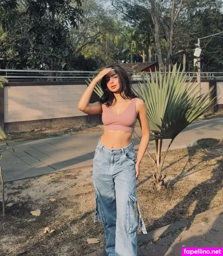 Exclusives Suhani Kapoor OnlyFans Thumbnail #LzZukk14hN