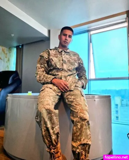 Exmilitarversex OnlyFans Thumbnail #06AJO7SIw6