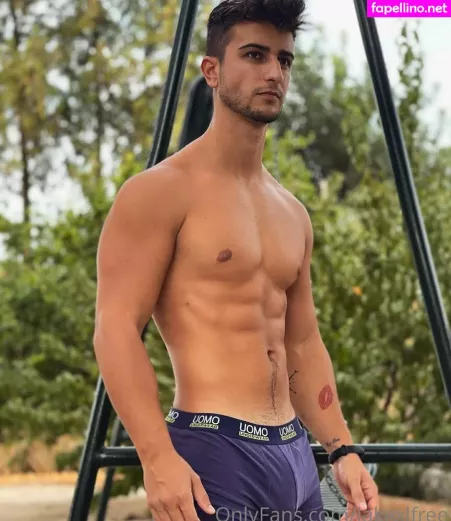 Exoticboyfree OnlyFans Thumbnail #RF0cH2z065