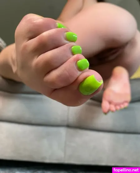 Explosivetoess OnlyFans Thumbnail #rbQ1Ga5vNj
