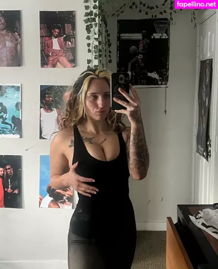 Extraroxy OnlyFans Thumbnail #1AGBiRHtNw