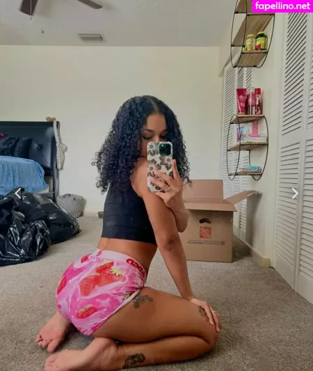 Extraroxy OnlyFans Thumbnail #OSr9R2Wymn