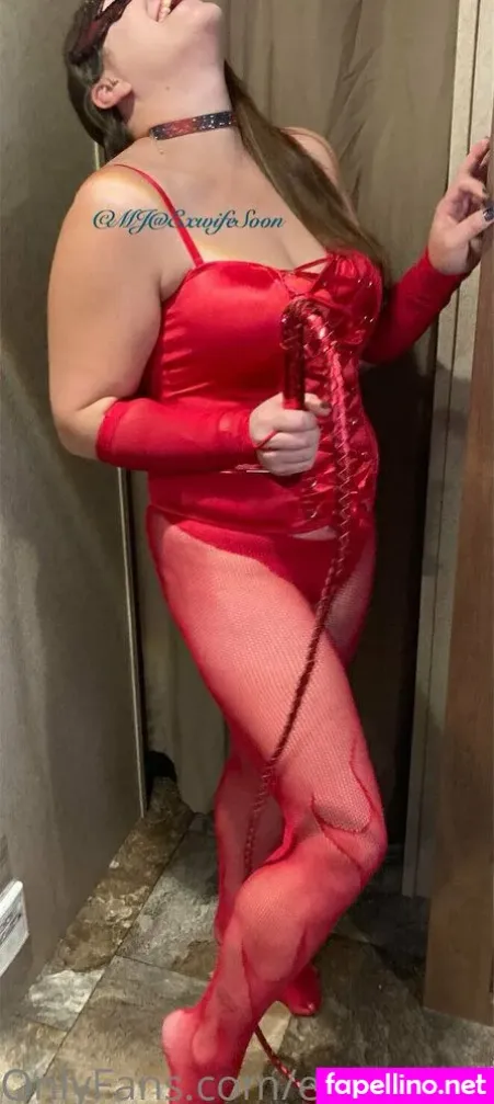 Exwifesoonfree OnlyFans Thumbnail #gLCa8adNea