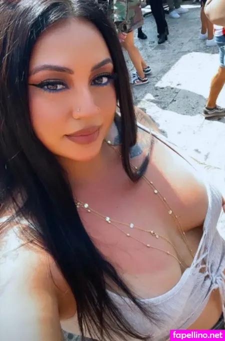 Eyelean OnlyFans Thumbnail #4YEwVnjbnn