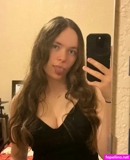 Eympra OnlyFans Thumbnail #0eftmYmEVd