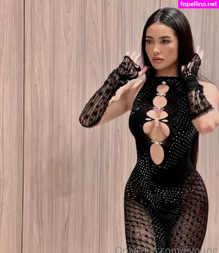 Eyoung OnlyFans Thumbnail #piWOHBhbGC