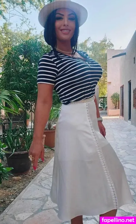 Ezada OnlyFans Thumbnail #0OVJonee2I