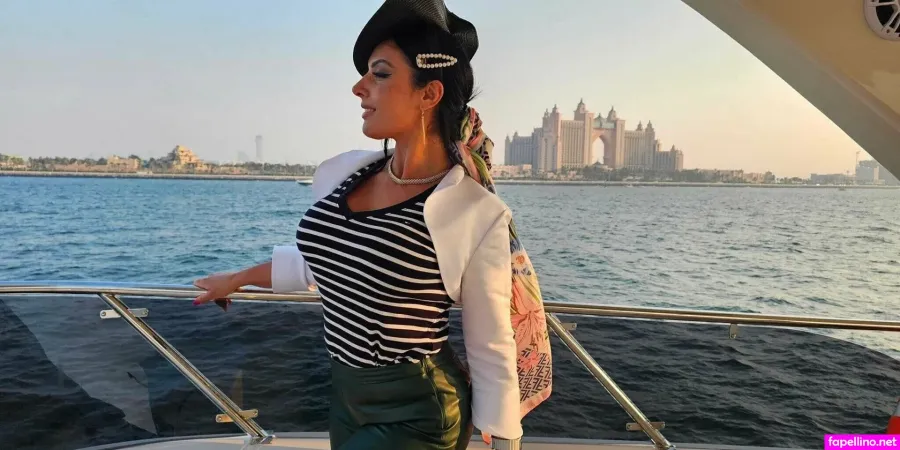 Ezada OnlyFans Thumbnail #Xpp60C6adn