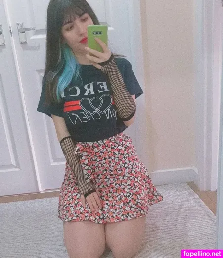 Ezbae OnlyFans Thumbnail #1zf8qOxc21