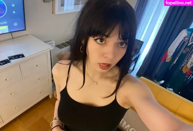 Ezsy OnlyFans Thumbnail #S8psqTrCIz