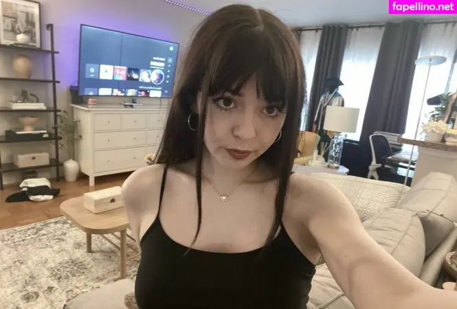 Ezsy OnlyFans Thumbnail #dyg5sXZsw1
