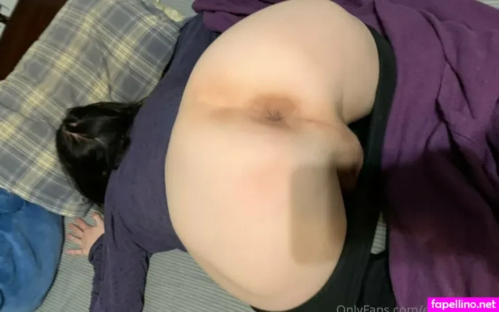 Ezzyforeverz OnlyFans Thumbnail #4uhtWPvhMx