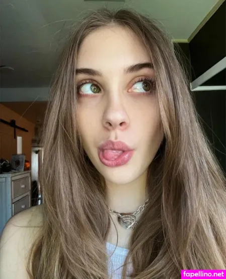 F Iona 5 OnlyFans Thumbnail #B0y5Wy4jSE