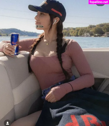 F1elly OnlyFans Thumbnail #TMYa9EdExV