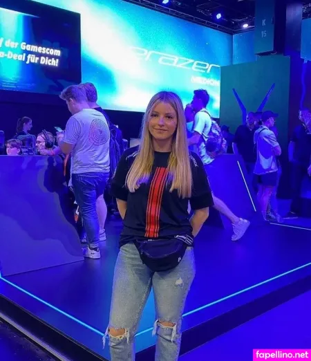 Fabiennexiii OnlyFans Thumbnail #vYAkUSLB0Z