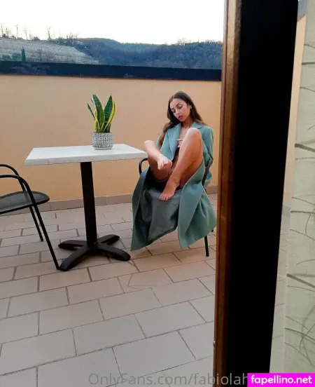 Fabiolaholystone OnlyFans Thumbnail #TRNB5l6gon