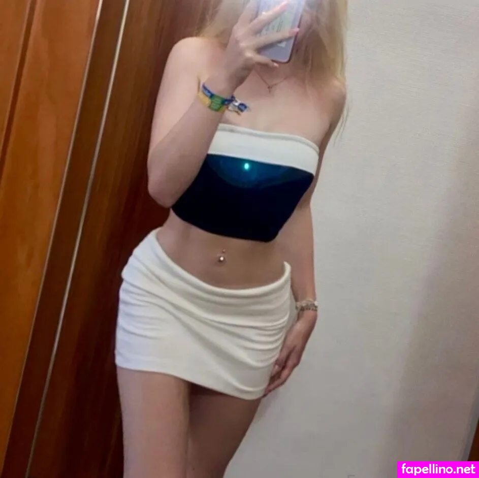 Facelessannika Nude Leaked OnlyFans Photo #7HlYPAGHJg