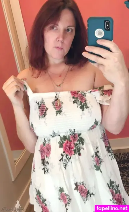Facelleswife 2 OnlyFans Thumbnail #CGv2H5tJQB
