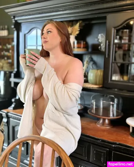 Faehousewifefree OnlyFans Thumbnail #NicFo4HB3r