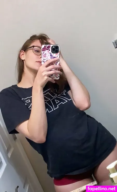 Faeliafire OnlyFans Thumbnail #QHUe5jTiXm