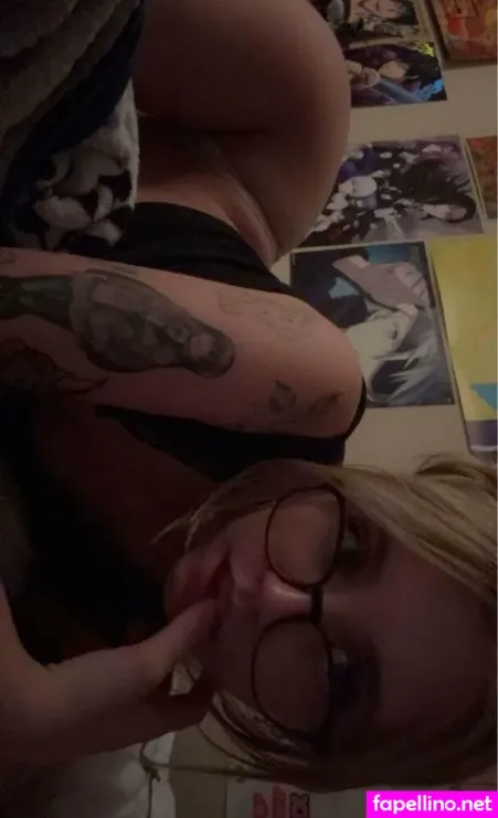 Faeriies OnlyFans Thumbnail #0fMf3OCCmS