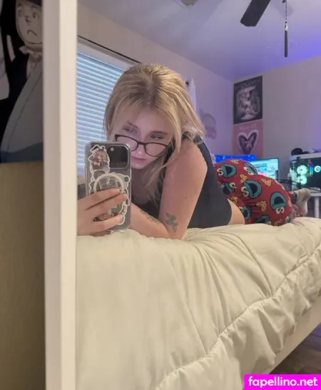 Faeriies OnlyFans Thumbnail #gDsLTshwIr