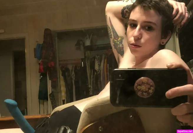 Faguettemikah OnlyFans Thumbnail #V2W896Fa1i