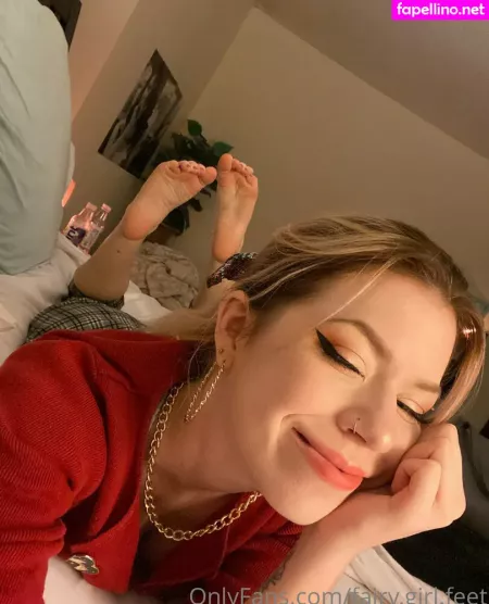 Fairy Girl Feet OnlyFans Thumbnail #mAg20tzG04