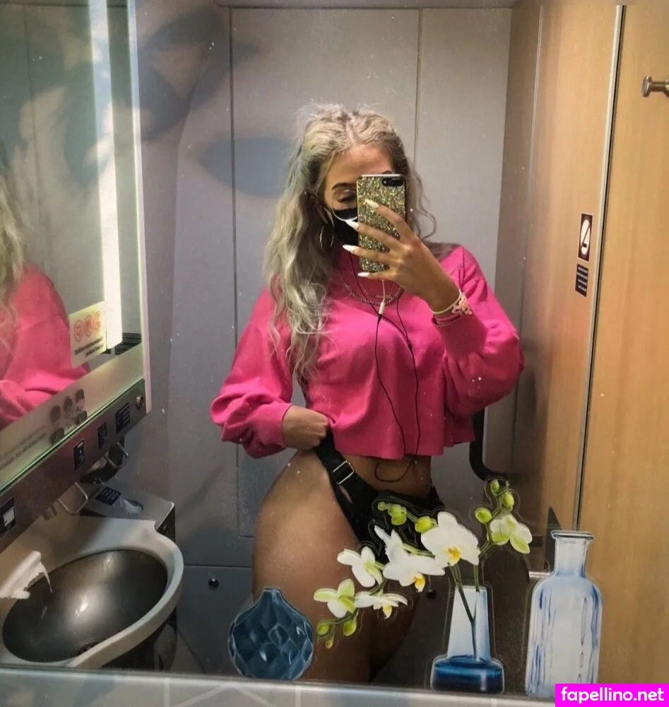 fairykaro, karolinantivist Nude Leaked OnlyFans Photo #E6Ld2KuVqZ