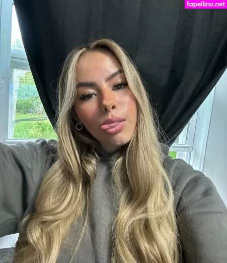 Faith Roberts OnlyFans Thumbnail #R0c7wkECAX
