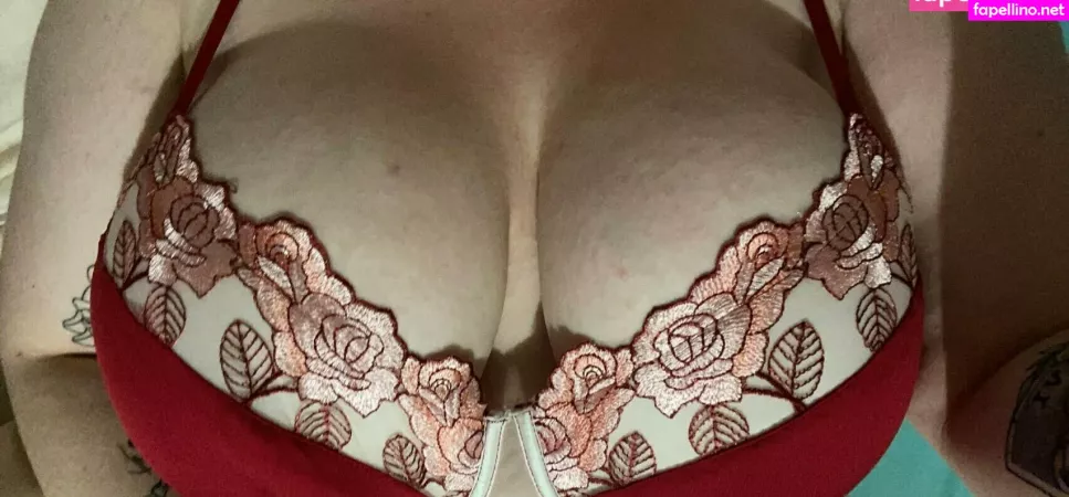 Faithzola11 OnlyFans Thumbnail #C4VzO6AE0A