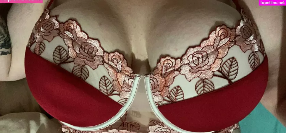 Faithzola11 OnlyFans Thumbnail #zbmHsIr8UA