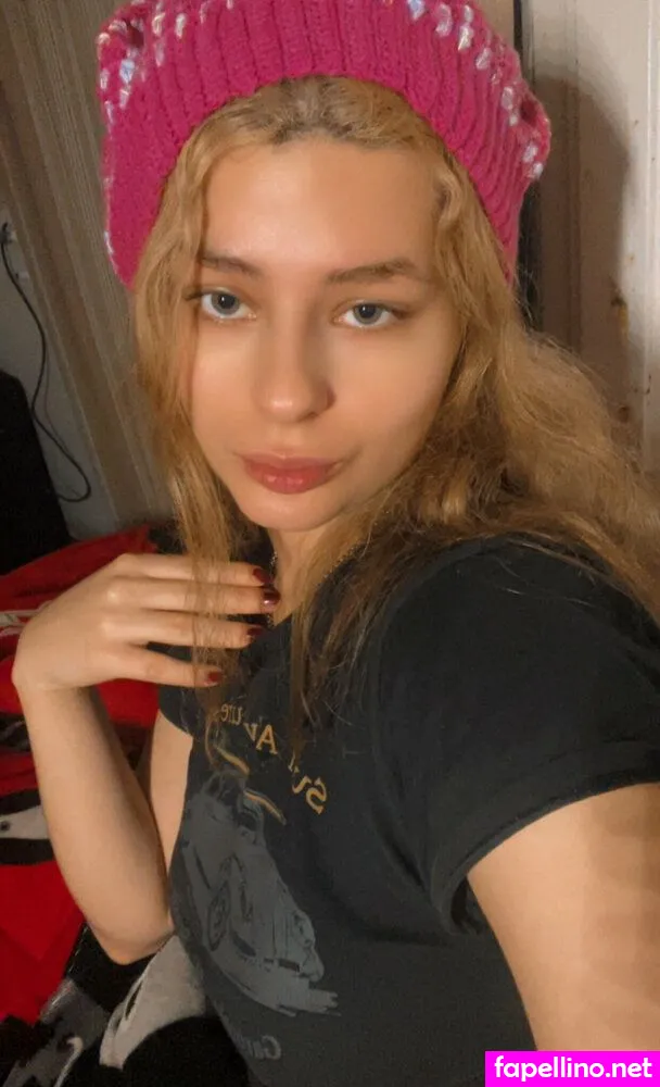 fallenangellu, howlean_ Nude Leaked OnlyFans Photo #3tsFWCFHkB