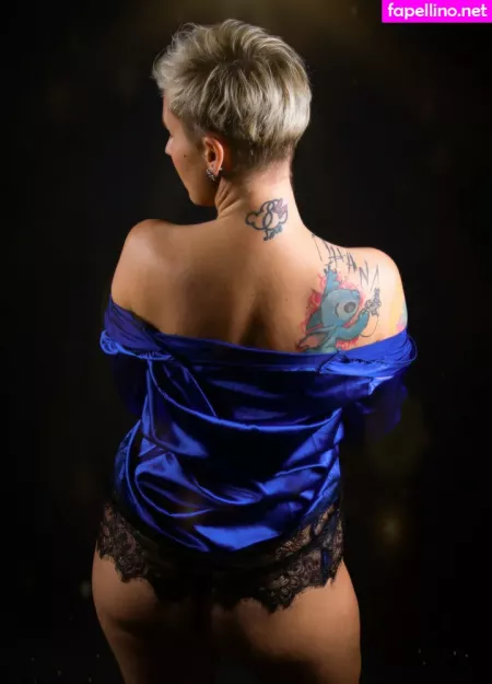 Famez De OnlyFans Thumbnail #QBgE3ptEci