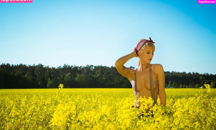 Famez De OnlyFans Thumbnail #S2jKtp1tvZ