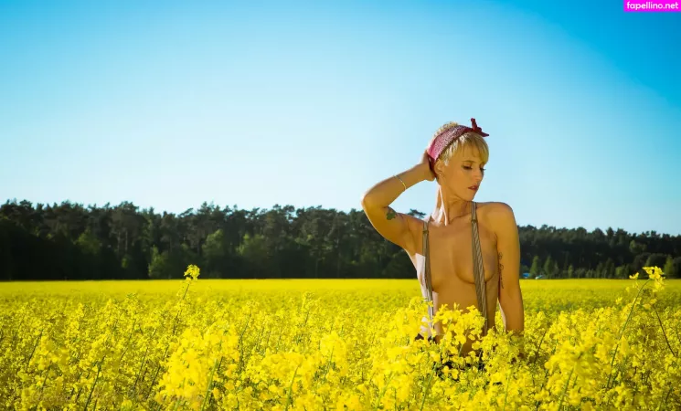 Famez De OnlyFans Thumbnail #iXbZQWBd8T