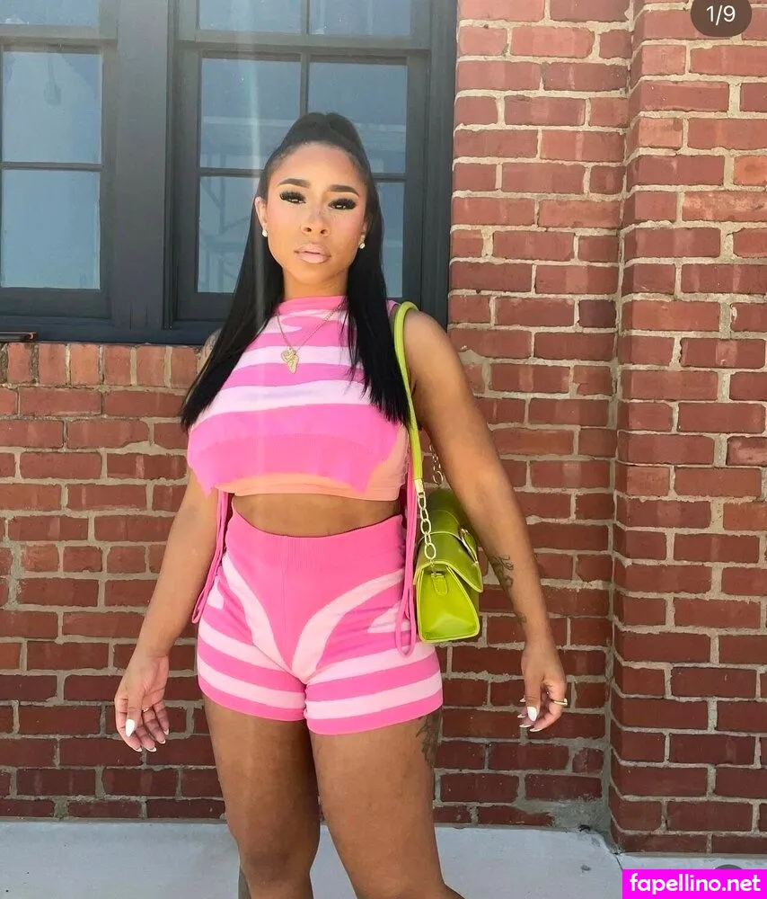 famous_kiki1 Nude Leaked OnlyFans Photo #79mLr9drrn