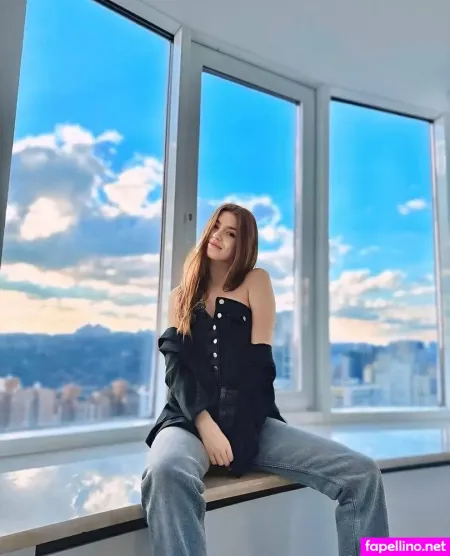 Famousalice OnlyFans Thumbnail #HgETKRpnoN