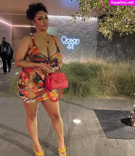 Famousaria OnlyFans Thumbnail #F63GCvsGaS