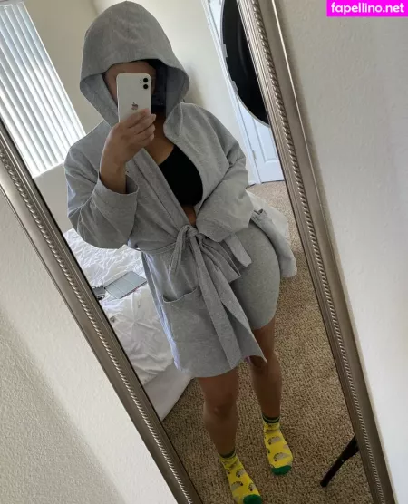 Famousaria OnlyFans Thumbnail #Sm2mzLhWB9