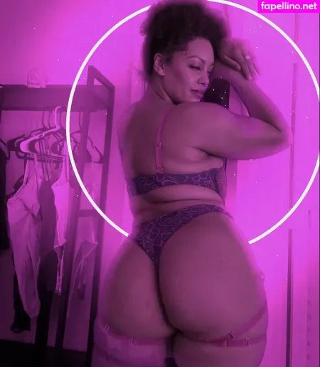 Famousaria OnlyFans Thumbnail #Zn4biRKWGa