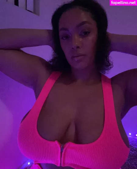 Famousaria OnlyFans Thumbnail #nUrLAVPKji